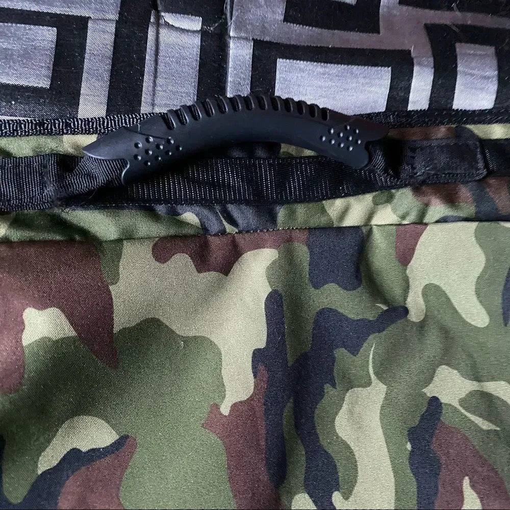 NWT EEVELLE camouflage carry on bag